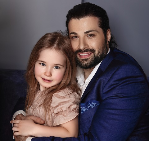 Дэвид Аксельрод с дочкой